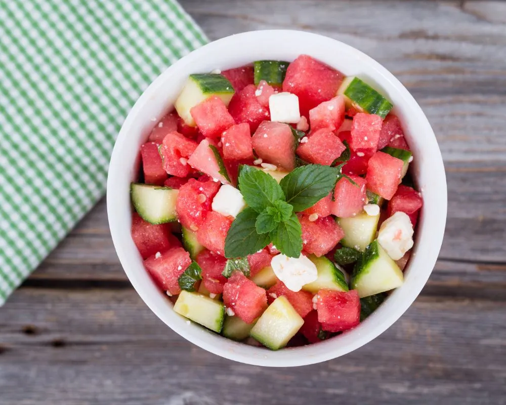 5 ensaladas con frutas de verano y muy completas
