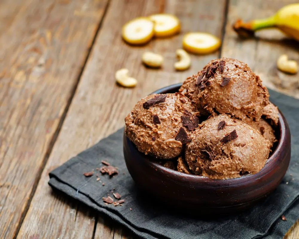 Recetas de helados veganos de plátano y cacao.