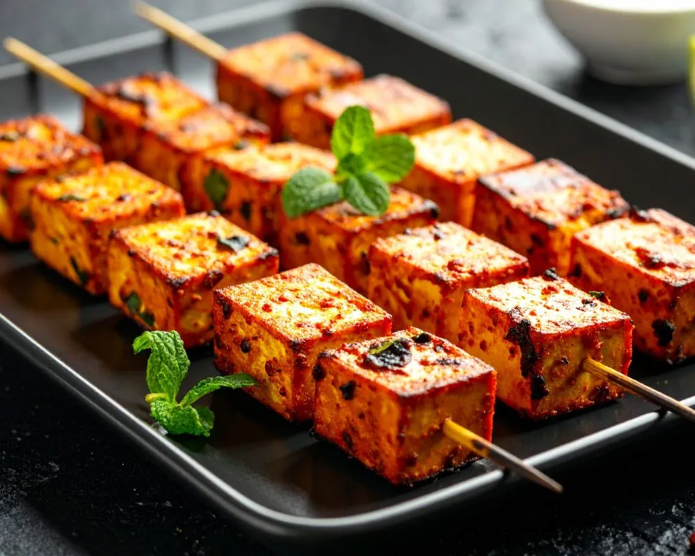 5 recetas para macerar tofu y crear platos vegetales completos