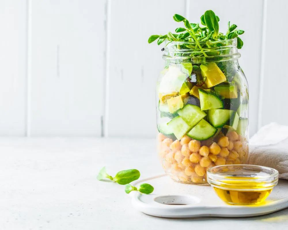 Ensaladas veganas completas con un extra de proteína