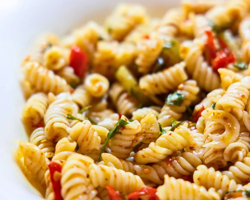 5 recetas veganas para llevar a la piscina que aguantan bien el calor
